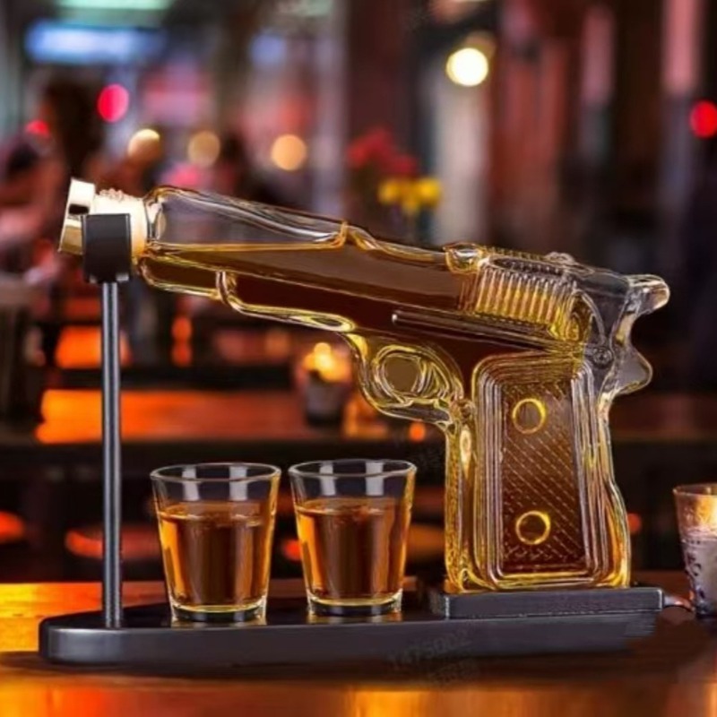 Декантер-пистолет Sandhawk из  – обзор и цена Glass Decanter Whiskey