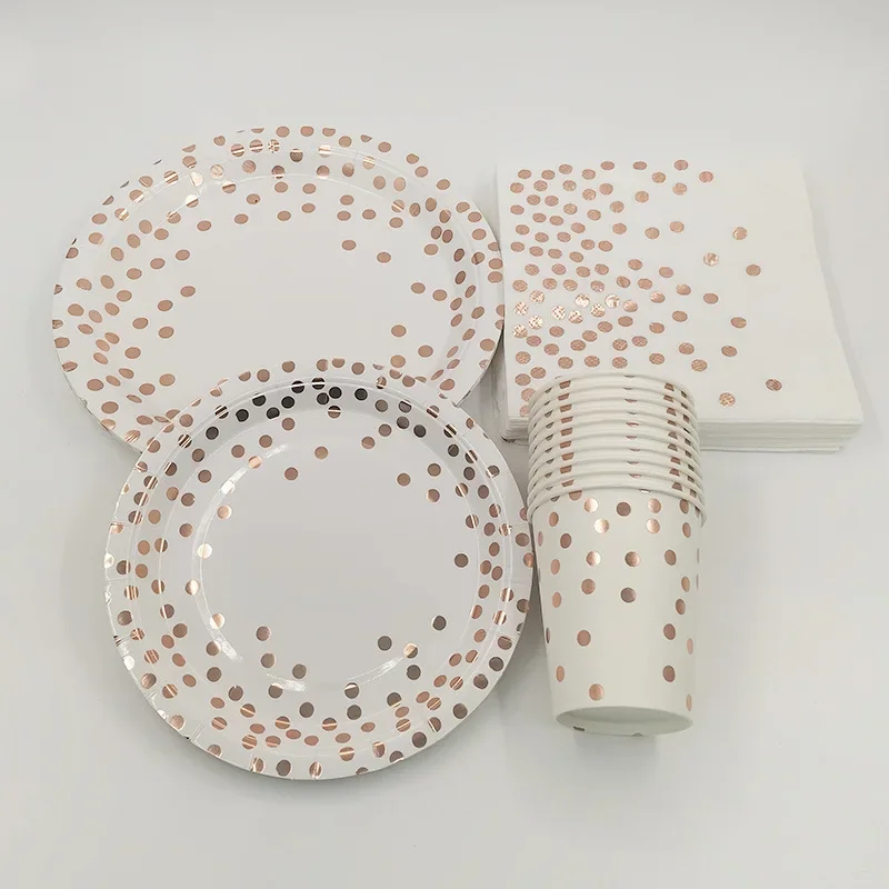 Одноразовые скатерти из розово – обзор и цена Gold Cutlery Flatware